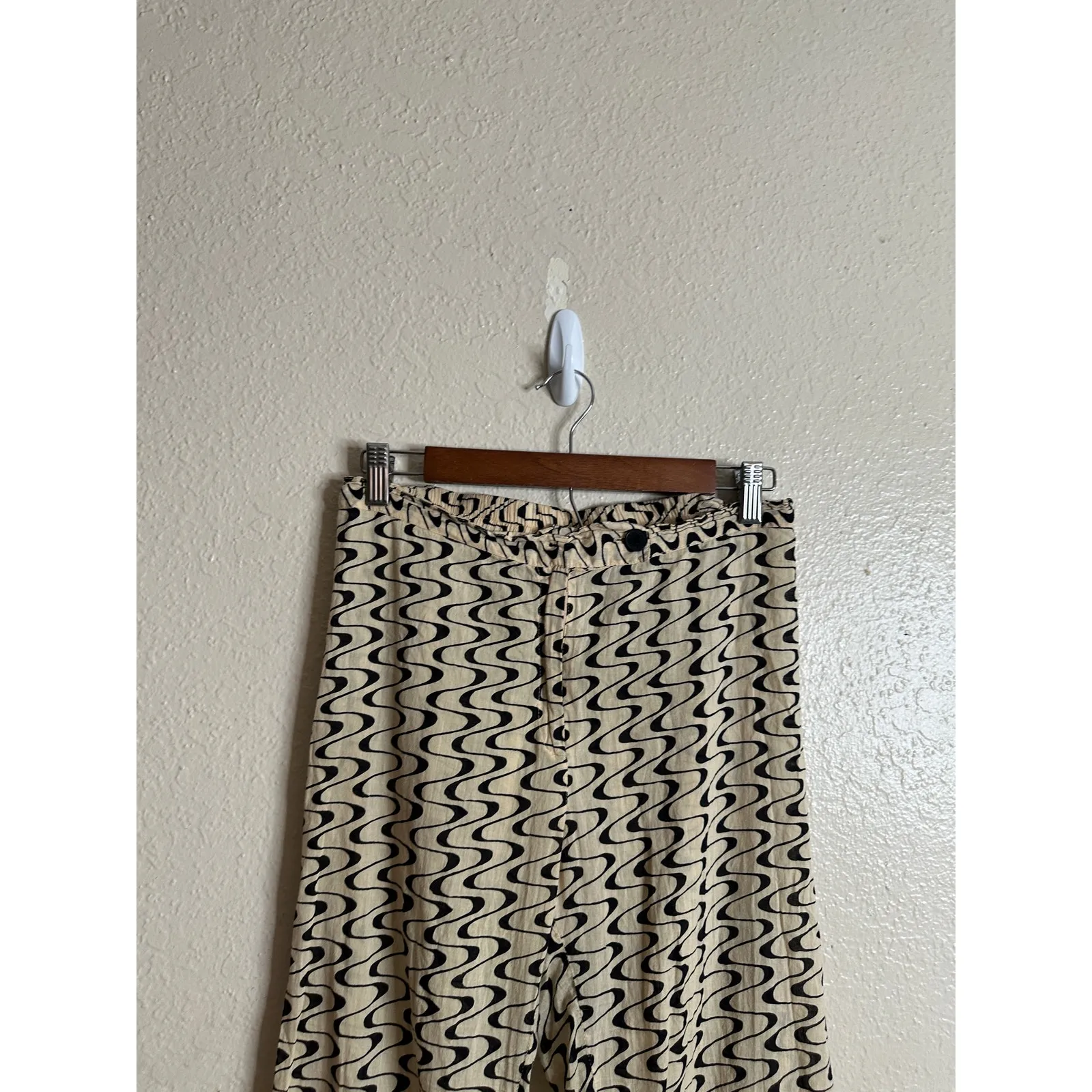 Gimaguas Disco Pants Cream/Black Womans Small Black - Image 5