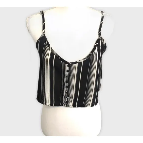 ReVamped Striped  V-neck Flowy Crop Blouse - Image 27