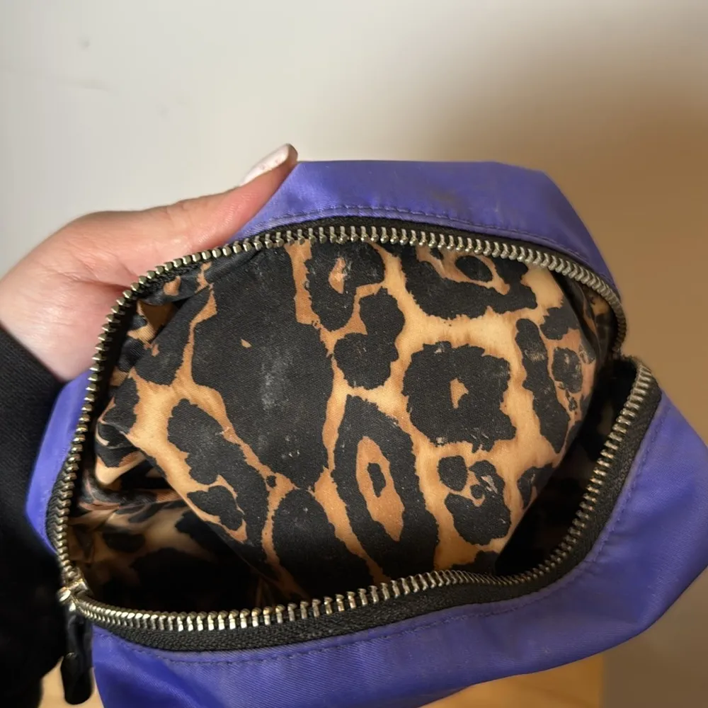 Victoria’s Secret Small Purple Bling Graphic Leopard Makeup Bag Travel Bag - Image 11