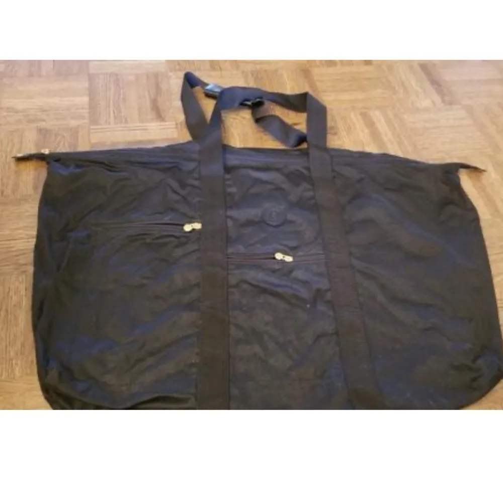 Fendi Duffle XL Foldable Black Weekend/Travel Bag​ - Image 11