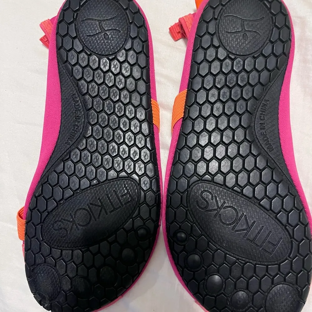 Fit Kicks Foldable Flat Flexible
Sock Shoes, Fuchsia Orange in medium Size undefined - Image 2
