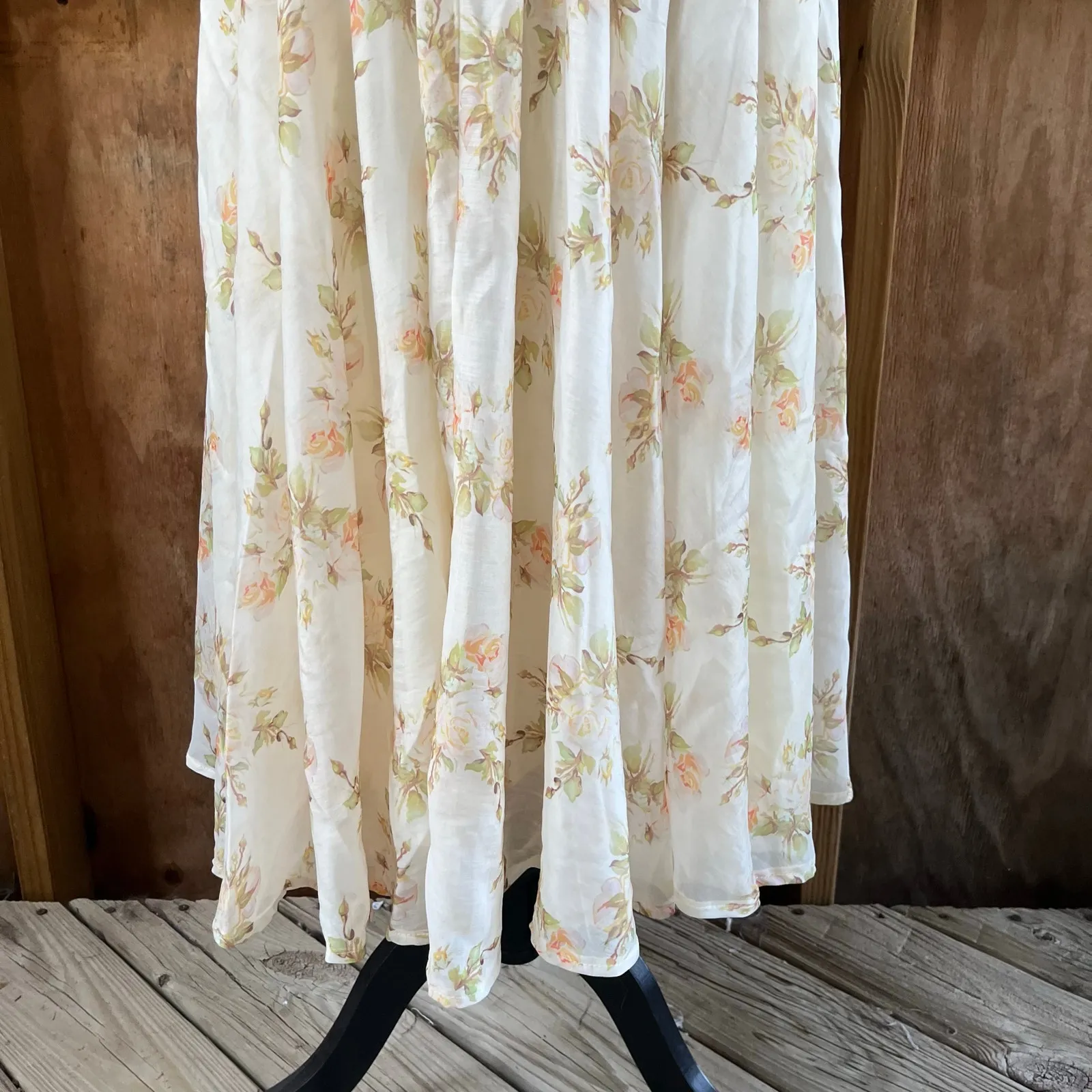 Mable Napheesa Floral Crop Top And Skirt Set Size M Size M - Image 8