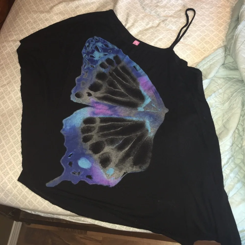 Butterfly off the shoulder shirt - Image 2