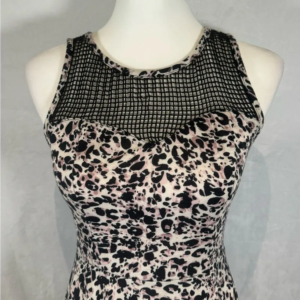 Net yoke sweetheart neckline animal print dress size small - Image 2