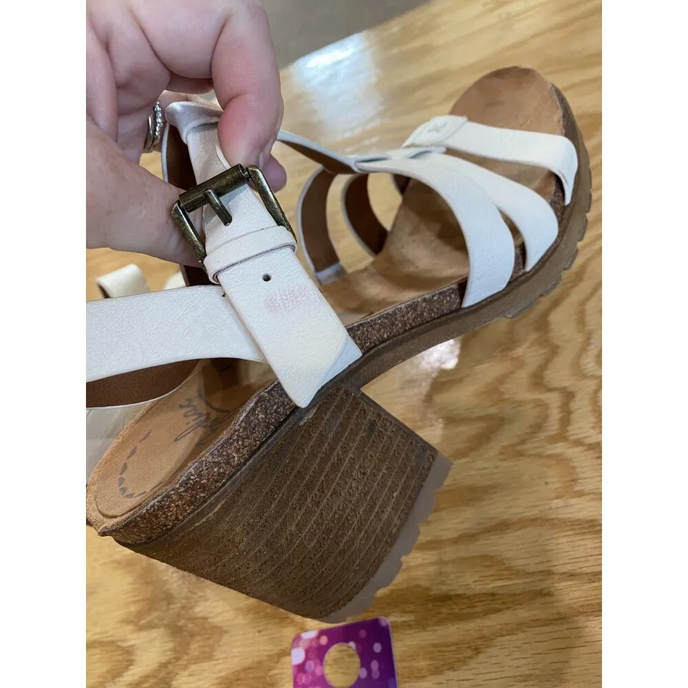 Zodiac Women's 11 White Leather Slip-On Buckle Slingback Chunky Heeled Sandals - Image 6