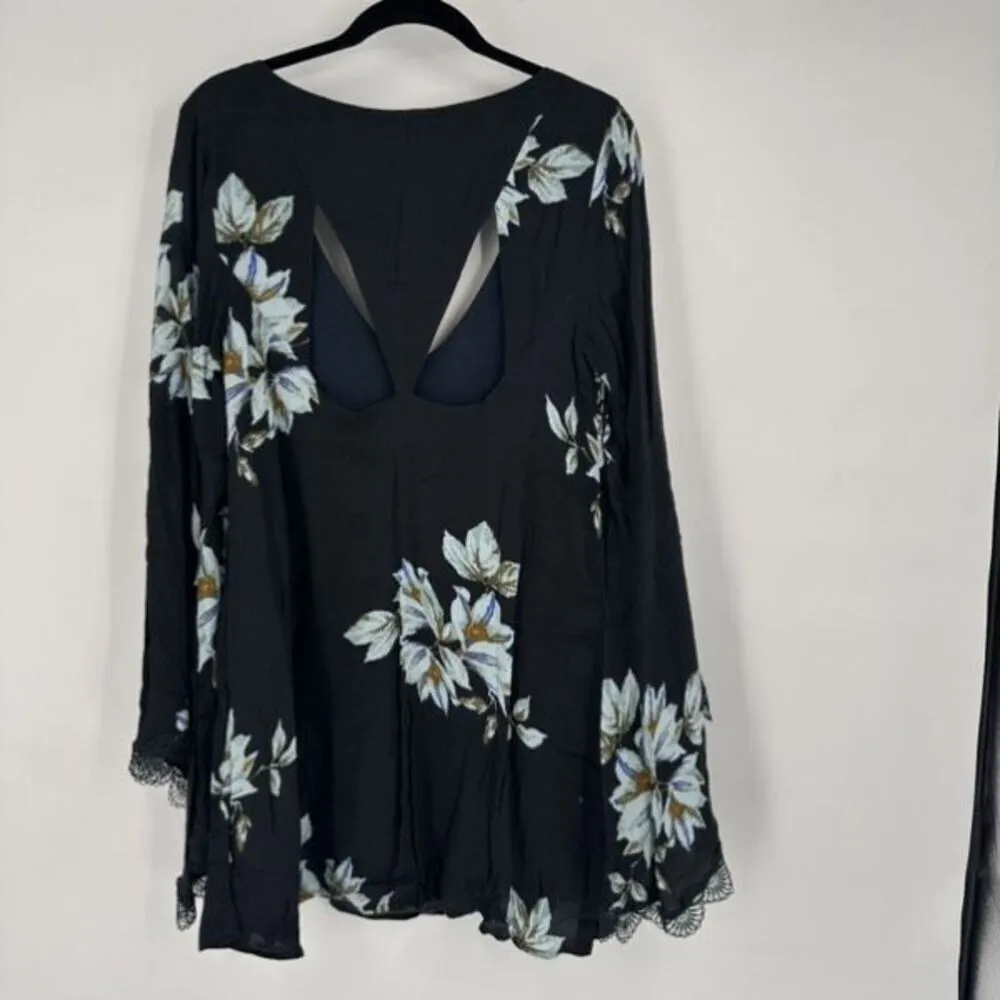 Free‎ People Wanderer Mini Dress Charcoal Floral Bell Sleeve As Seen On TV Small - Image 12