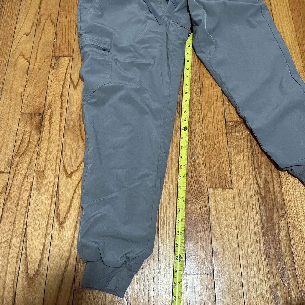 Figs Scrub Set Fionlite Top and Zamora Jogger Pants in Sage Green Size Medium - Image 10