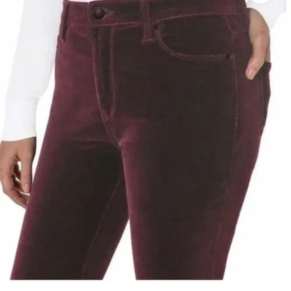 Well Worn Ladies' Pant High-Rise Luxe Velvet Tapered Pant size 8 / 29 - Image 2