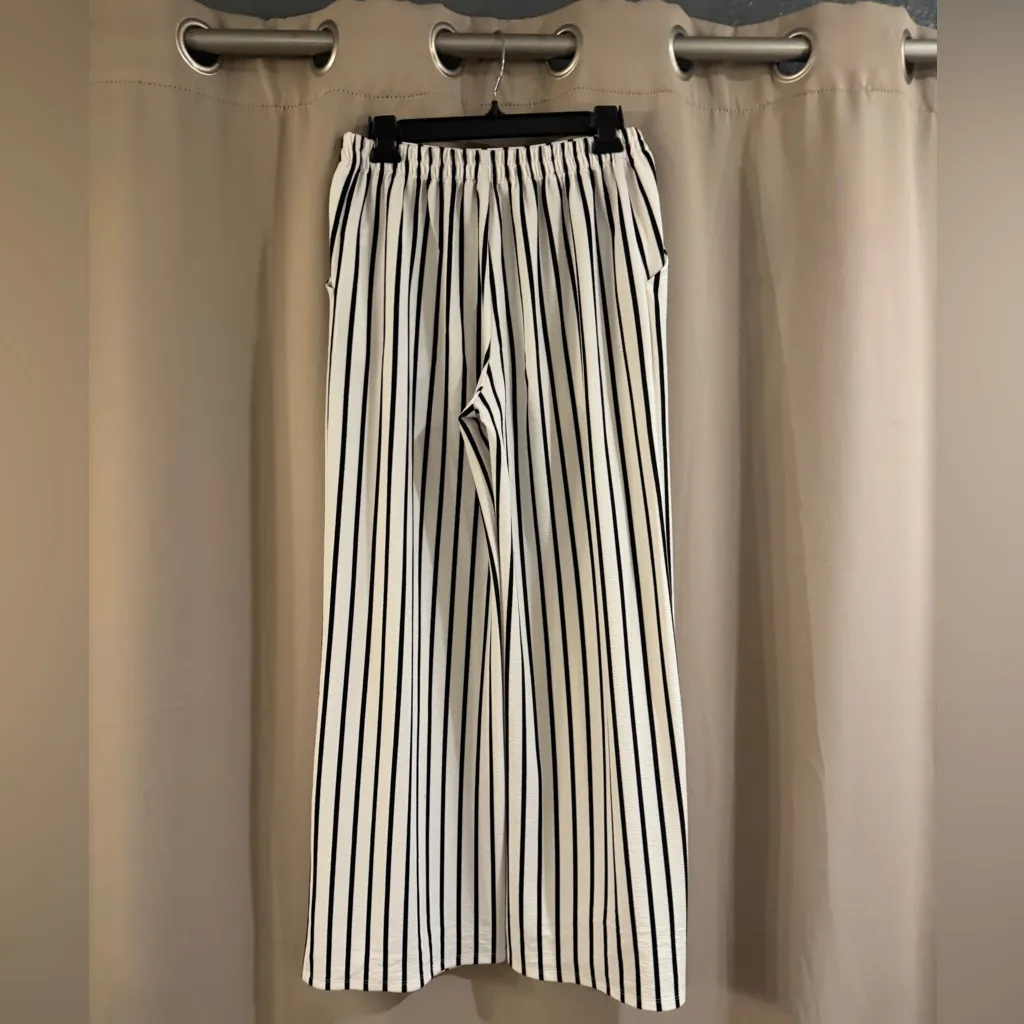 HYFVE HYFVE HYFVE Striped Black and White Women's Wide Leg Pants - Image 3