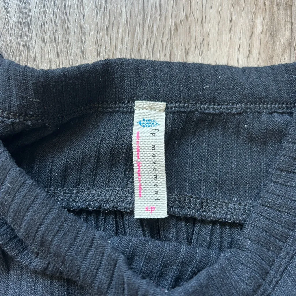 Free People Movement Can't Handle This Cropped Baby Ribbed Tee in Black Size S - Image 4