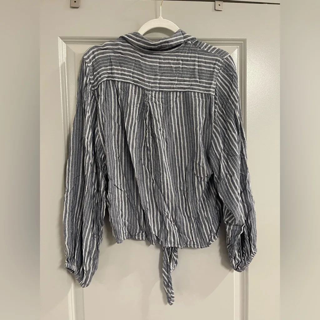 American Eagle Outfitters Blue Striped Button-Down Shirt - Image 5