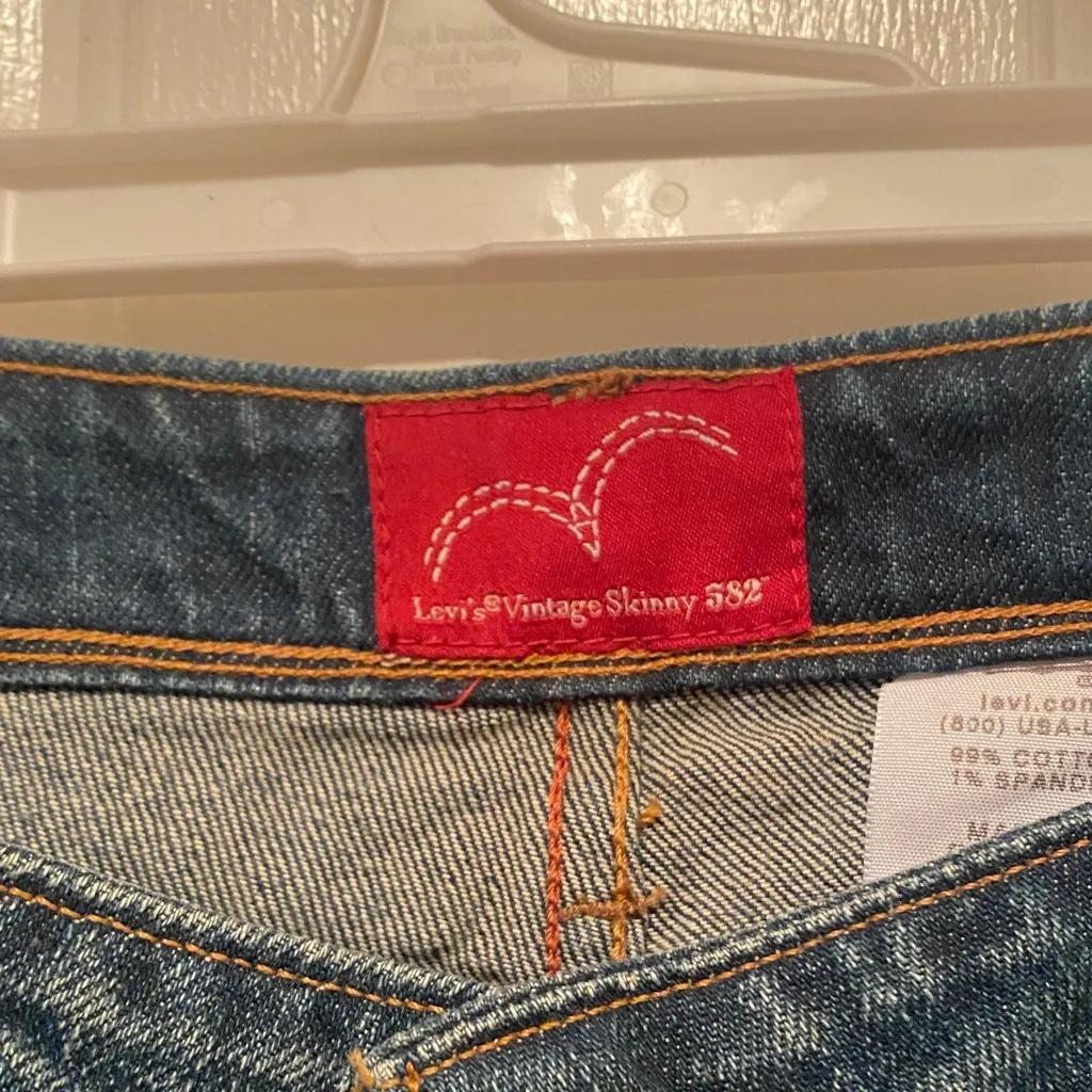 Levi's Women's Dark Blue Skinny Jeans - Image 2