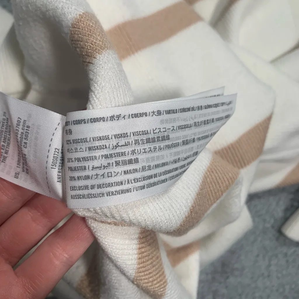 Abercrombie & Fitch Cream and Tan Striped Crewneck Sweater - Image 7