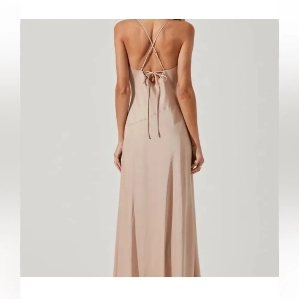 Astr The Label Palisades Cowl Neck Maxi Dress Sz XL Champagne color - Image 3