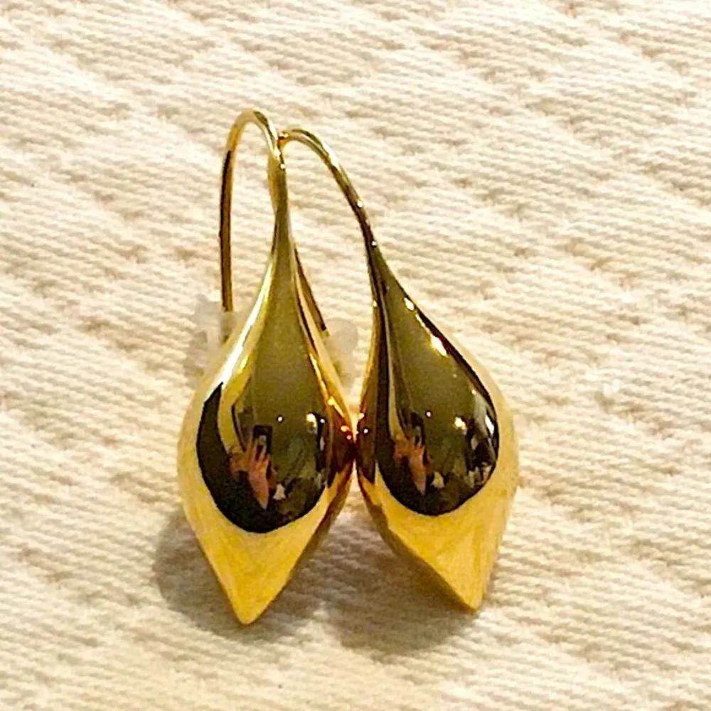 MICHAEL DAWKINS Sterling Silver Silver Gold Plated Vermeil Teardrop Earrings - Image 5