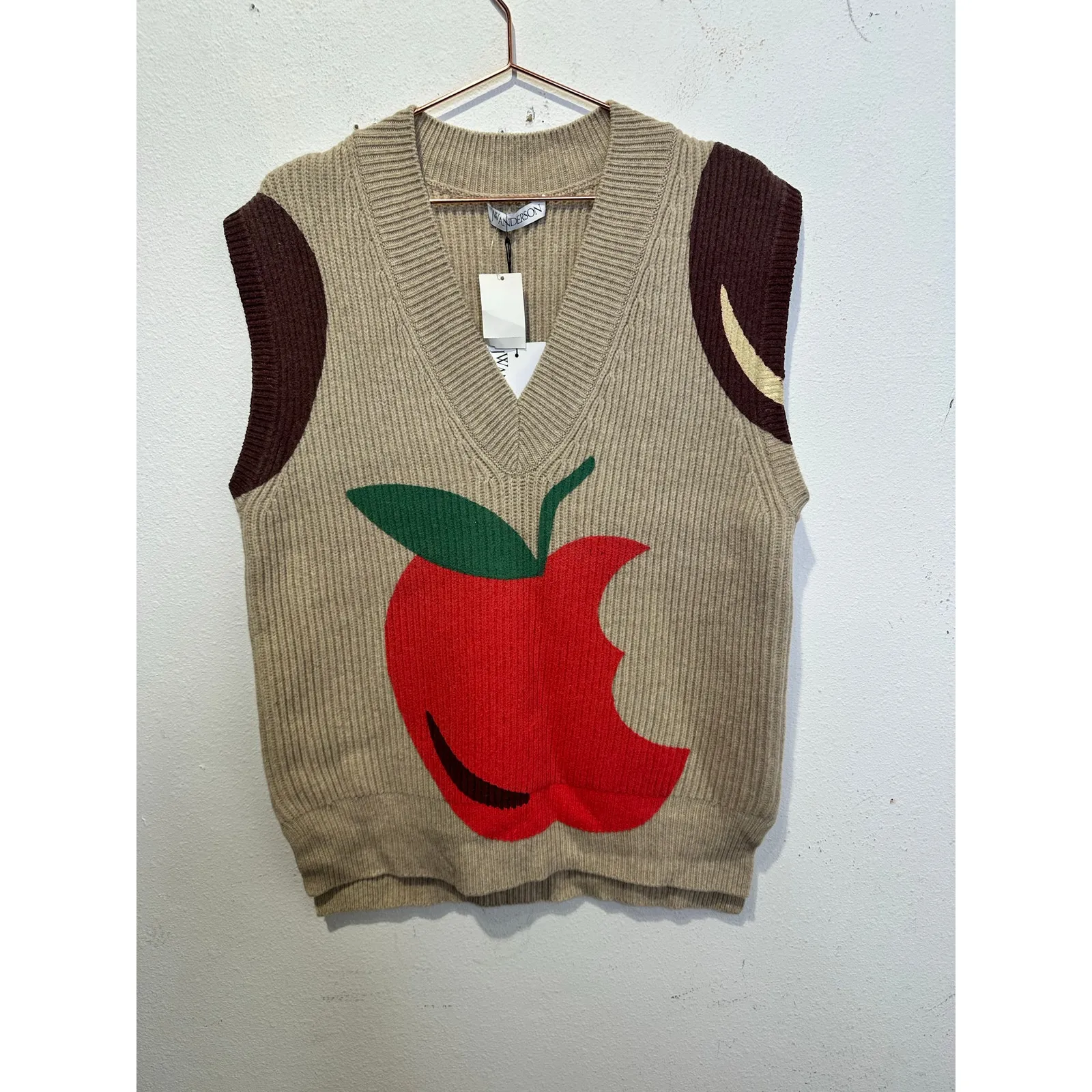 JW ANDERSON Beige Red Apple Rib Knit 100% Wool V - Image 3