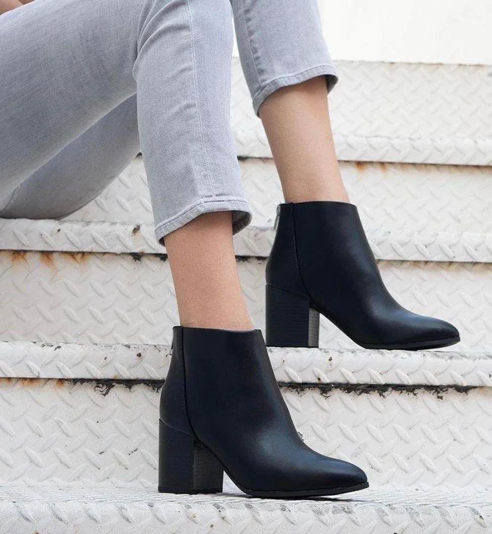 Black vegan Leather Ankle Bootie Size 8 - Image 3