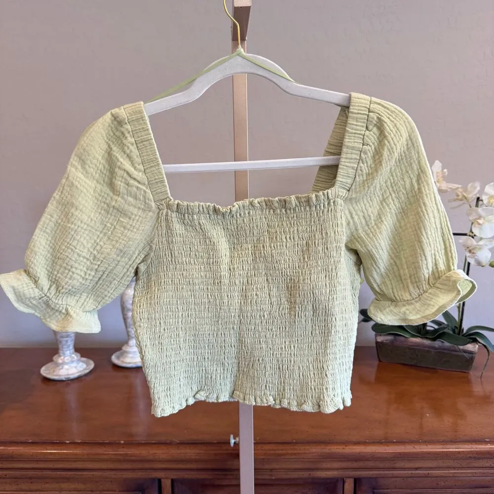 Sadie & Sage Sage Green Smocked Puff Sleeve Crop Top Size S - Image 5