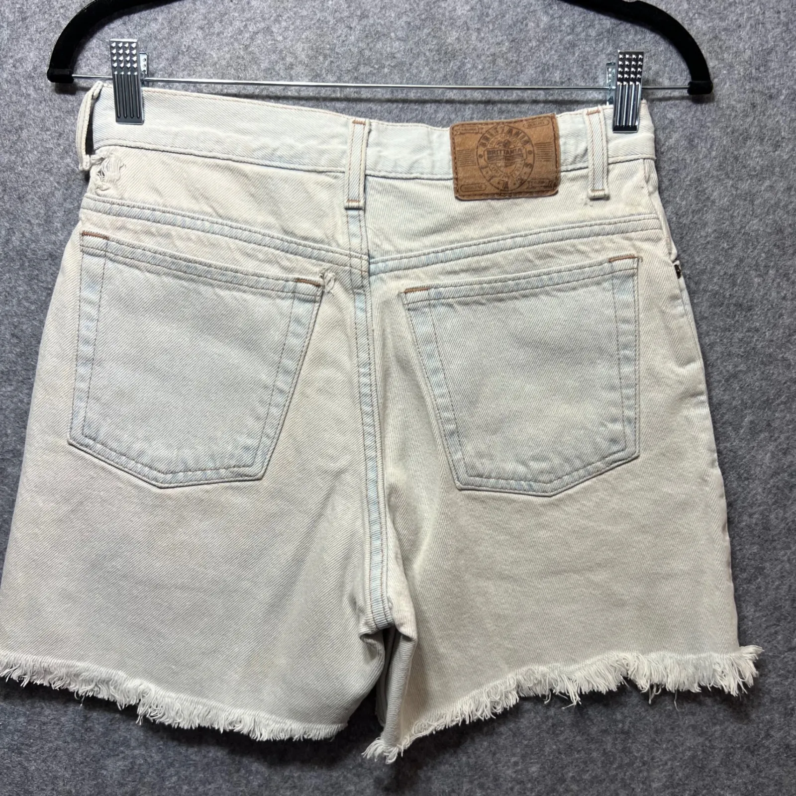 Vintage Brittania Relaxed Fit Distressed‎ Denim Cutoff Shorts 28 Light Wash Y2K - Image 6
