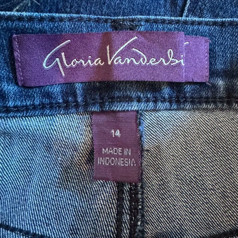 Gloria Vanderbilt | Bundle of 2 Amanda Jeans Size 14 Short Straight High Rise - Image 10