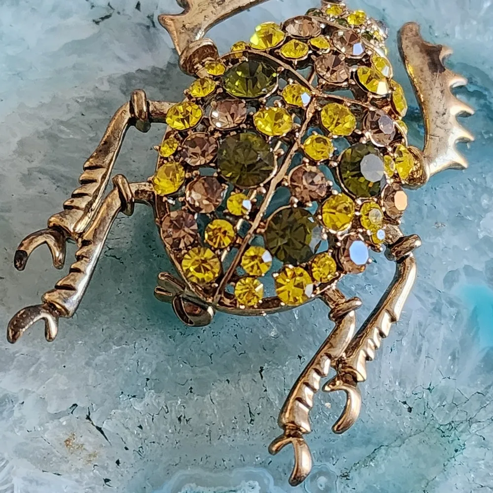 Antique Gold Finish Beetle Brooch Pin Yellow - Image 4