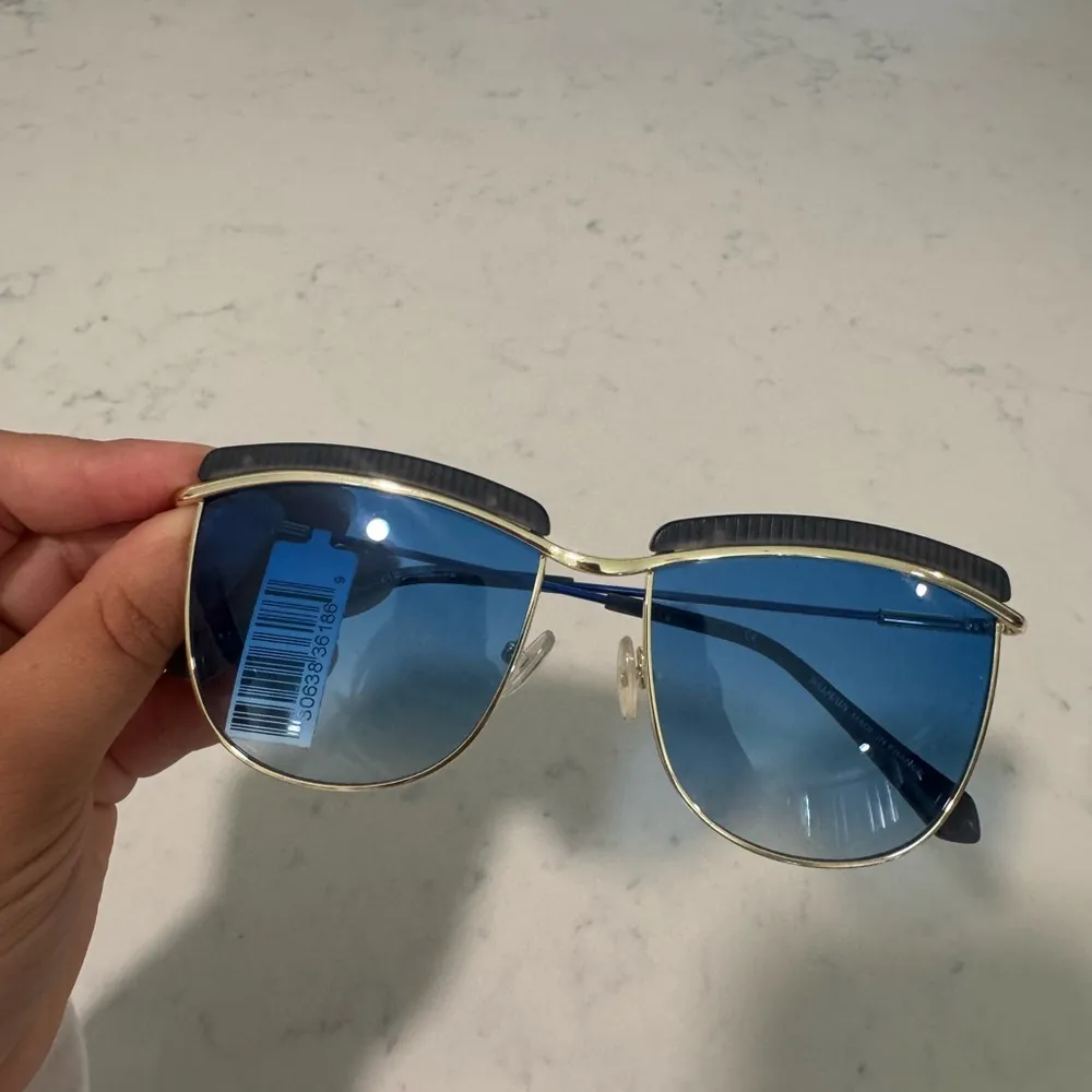 BALMAIN unisex Gold and Blue Sunglasses - Image 11
