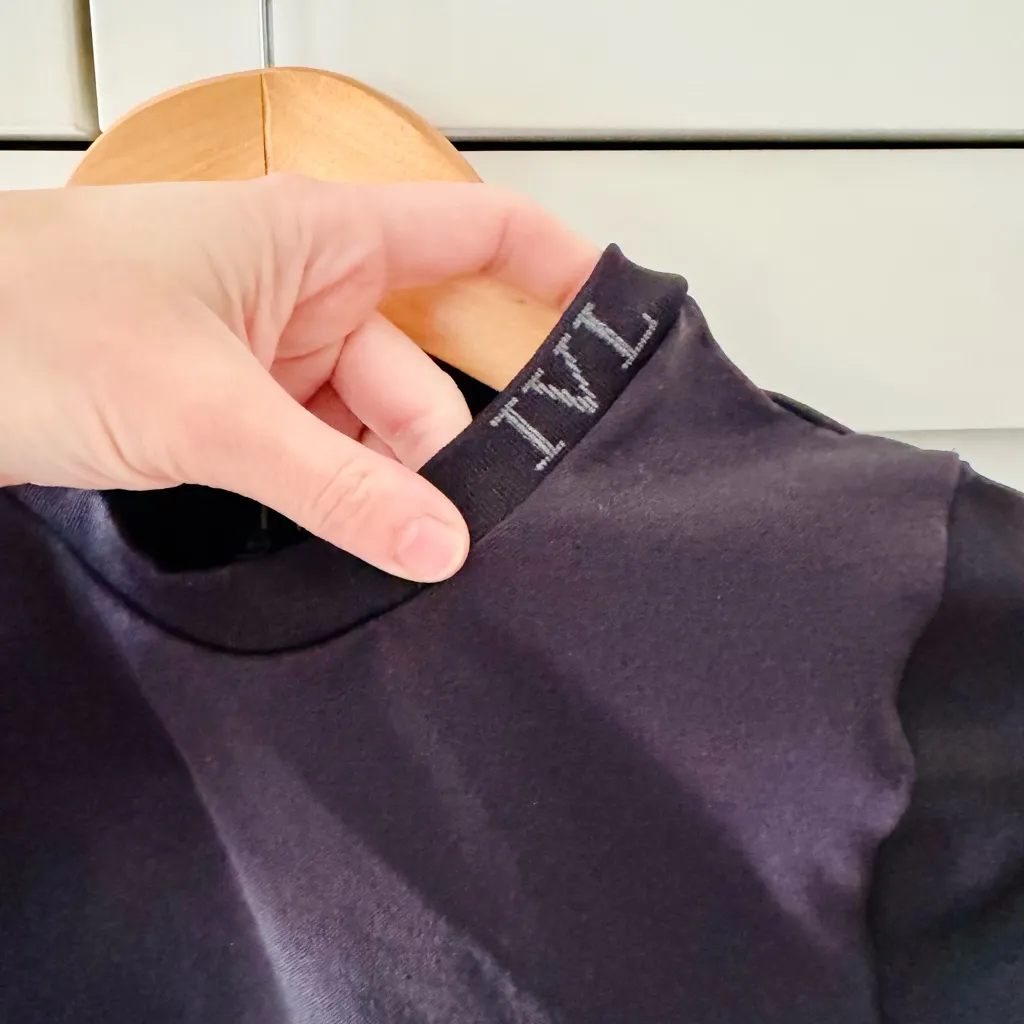 Revolve IVL Collective Seamless T - Image 4