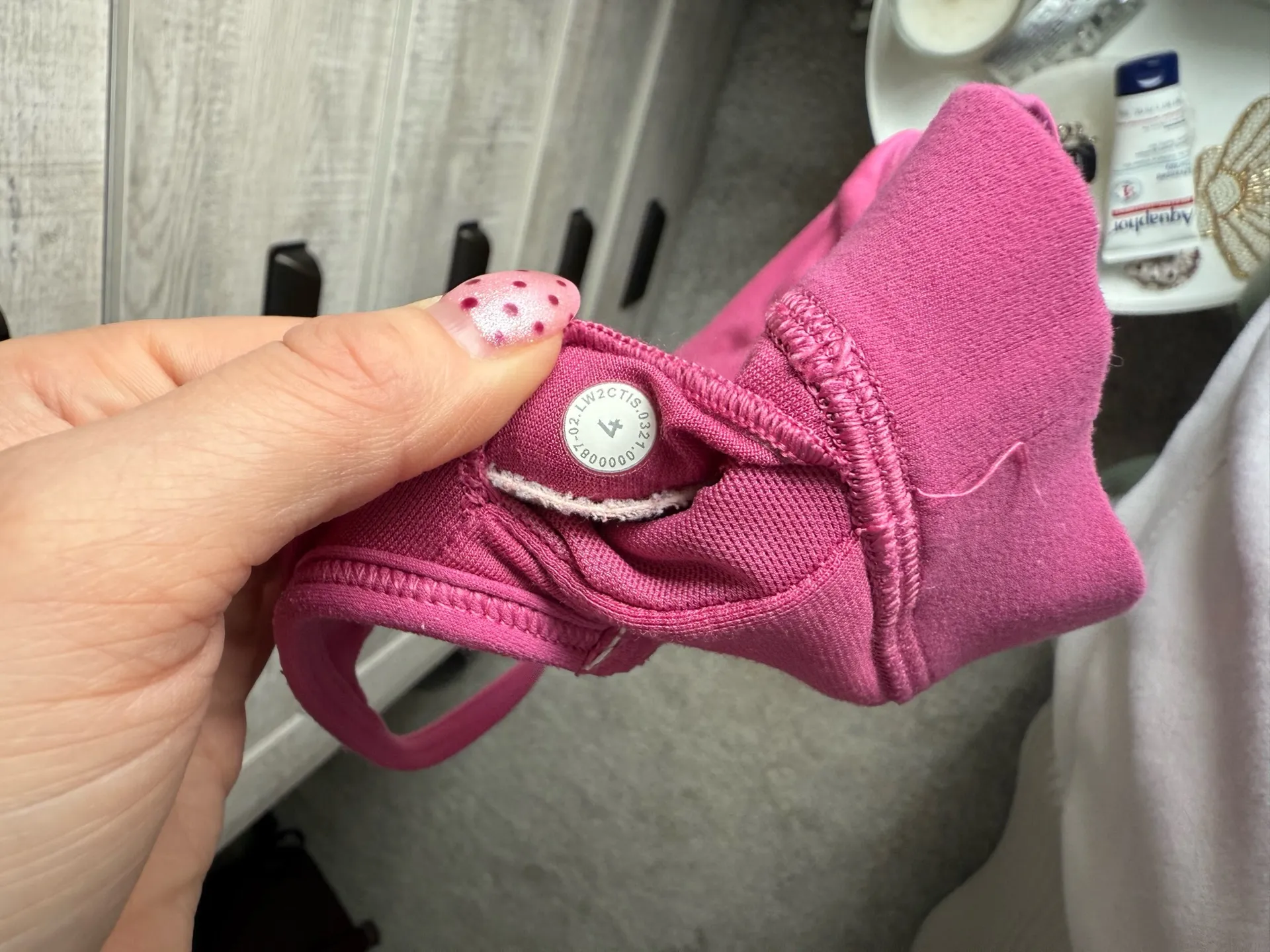 Lululemon  flow y bra - Image 4