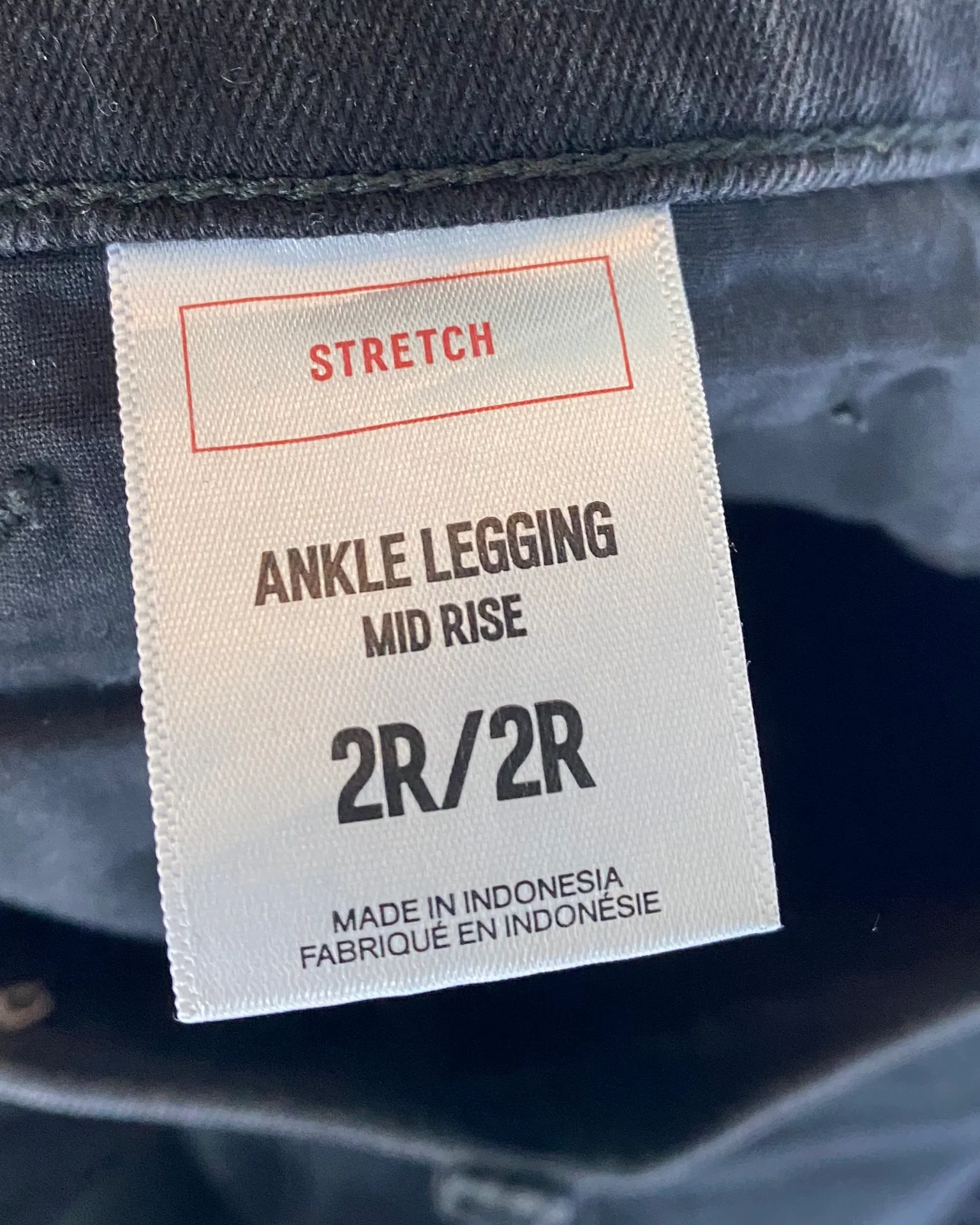 EXPRESS Mid Rise Stretch Jean - Image 4