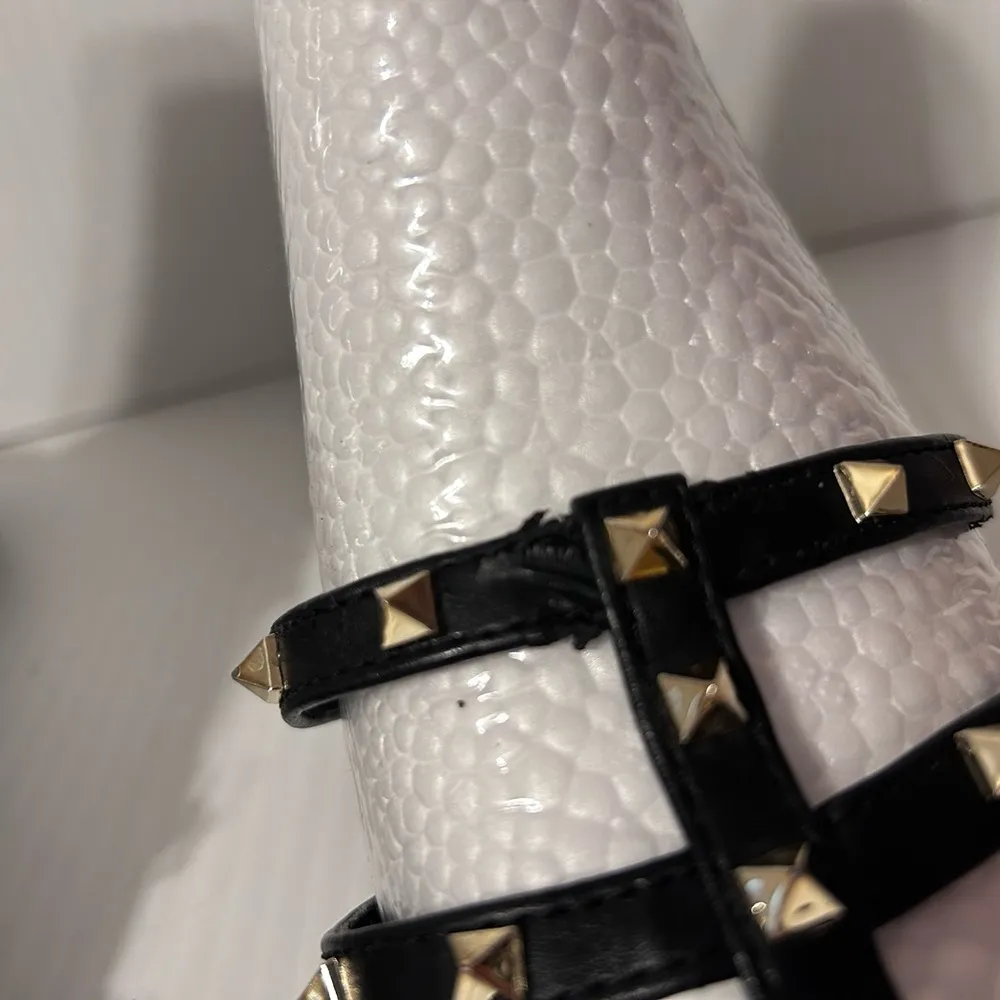 Marc Fisher black pointy slide on flat shoes women size 7 M - Image 4