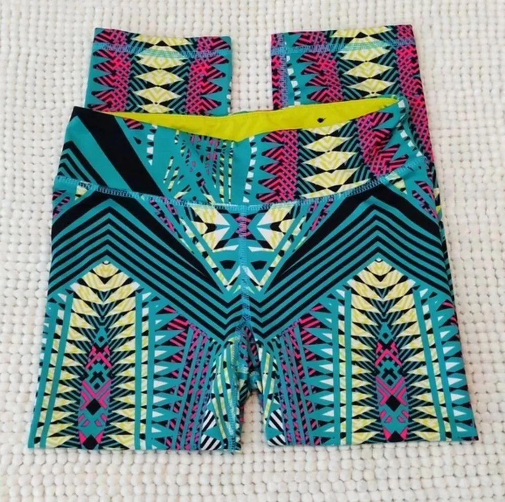 Women's Live Love Dream Capri Multicolor Leggings Size S/P GUC #7420 - Image 2