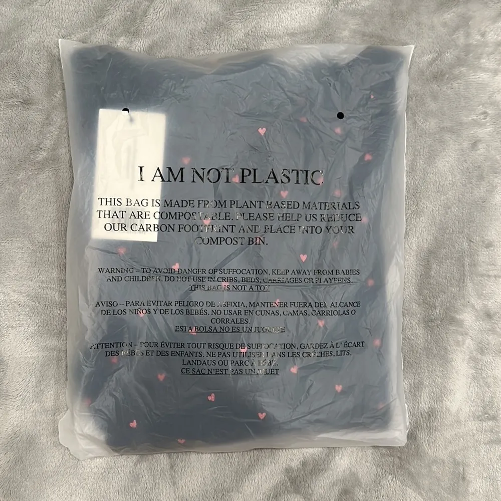 NEW Revolve Plush Thermal Heart Pajama + Scrunchie Set size XS - Image 8