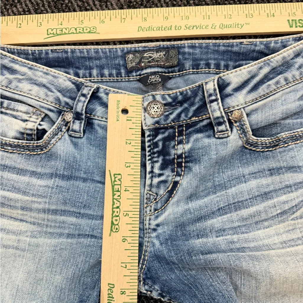 Silver Jeans Co Aiko Mid Capri Womens 30 Light Wash Denim Stretch - Image 2