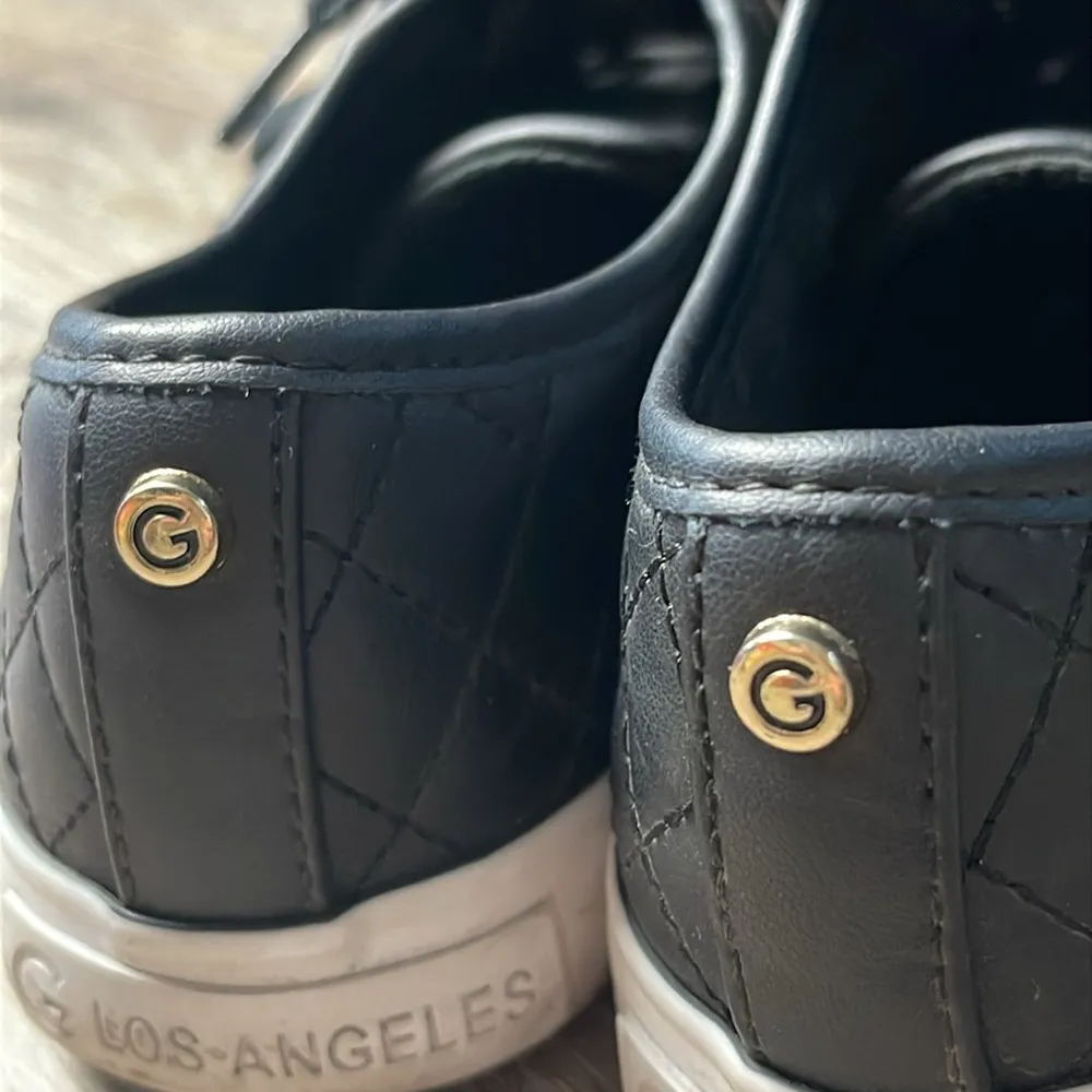 G by Guess Faux Leather Quilted Shoes Size  6 - Image 8