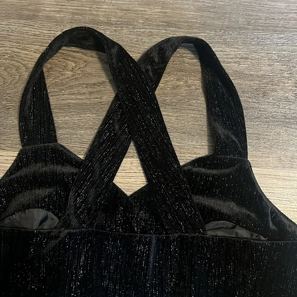 Zara Women’s Festive Days Black Velvet w/Metallic Threa  Button-Up Crop Top L - Image 10