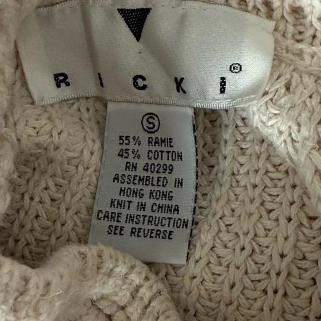 Vintage Cable Knit Sweater - Image 4
