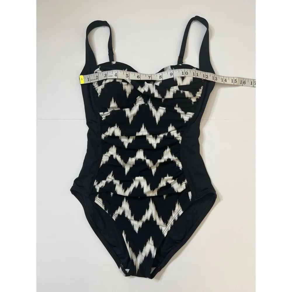 La Blanca Black White Ikat Chevron Print Design One Piece Swimsui… - Image 7