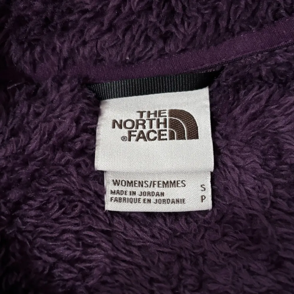 Women’s The North Face dark purple high pile fleece pullover size small - Image 8