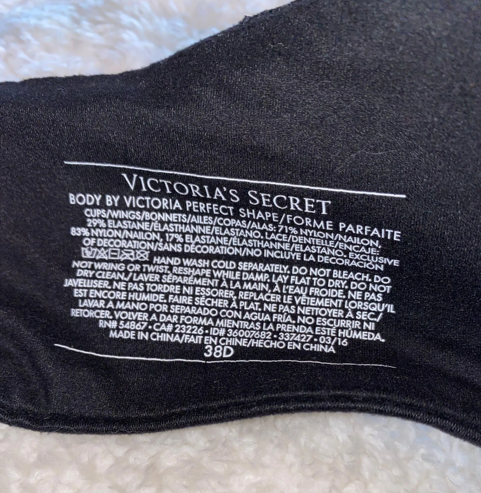 Victoria's Secret Push-up Bra - Image 4