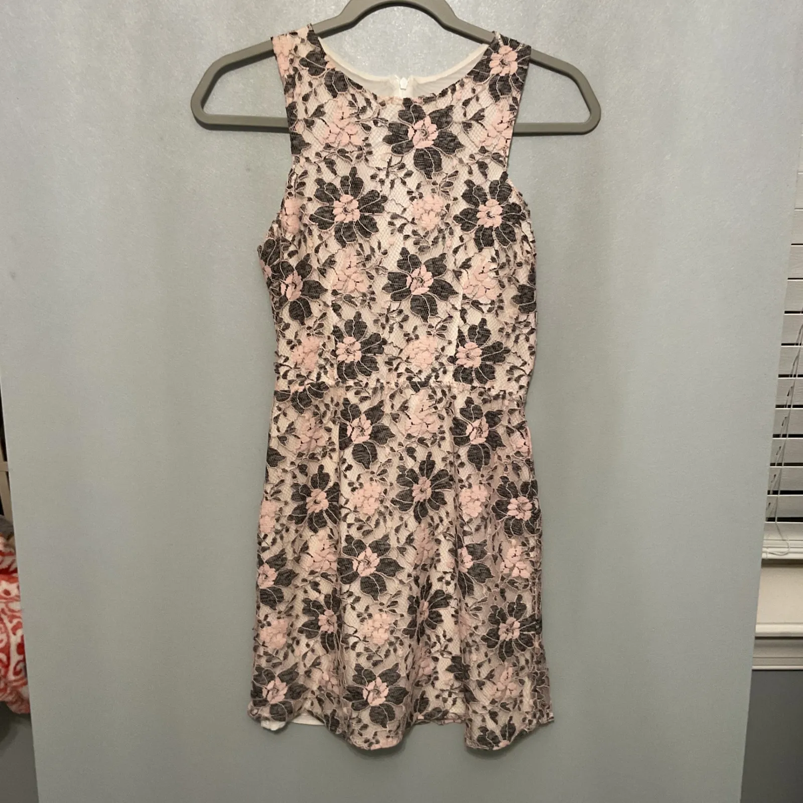 Love Ady Floral Lace Sheer Back Mini Dress Pink Black Small Size undefined - Image 4