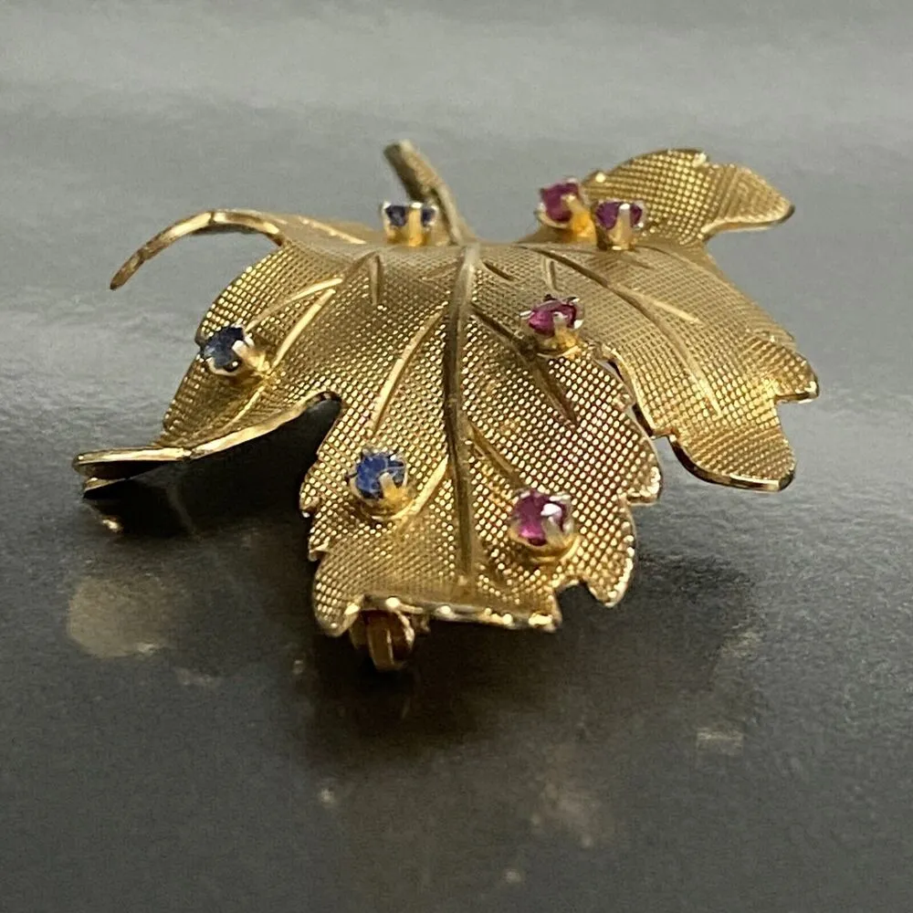 VINTAGE CARL ART Signed 14K Solid Gold Ruby Sapphire MAPLE LEAF BROOCH PIN - Image 10