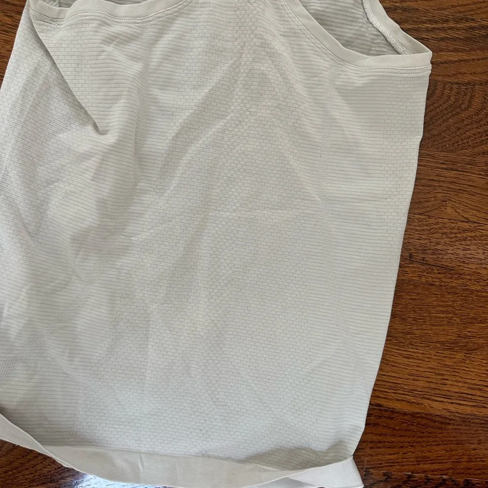 swift tech tank 4 white - Image 2