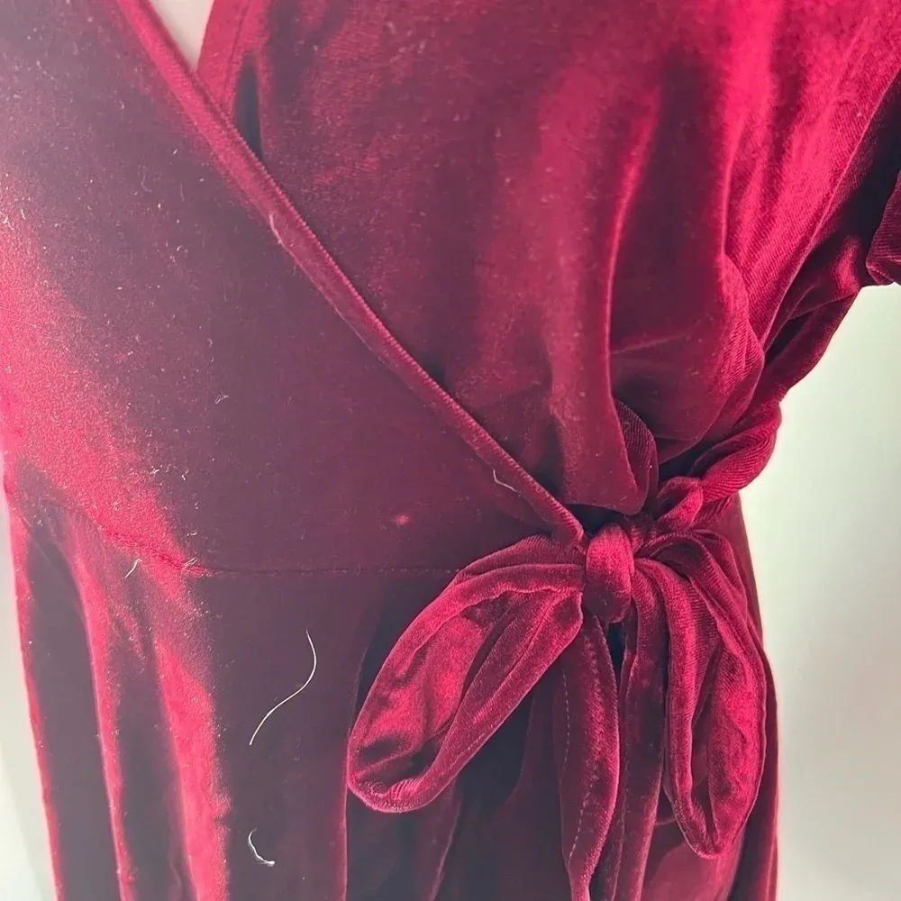 NEW look wrap‎ velvet dress - Image 4