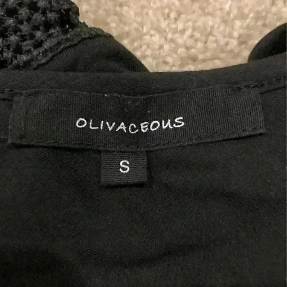 ⭐️ Olivaceous black halter top in size small - Image 4