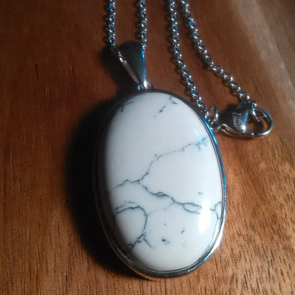 White Howlite Horse Design Platinum Bond Pendant Stainless Steel Necklace - Image 3