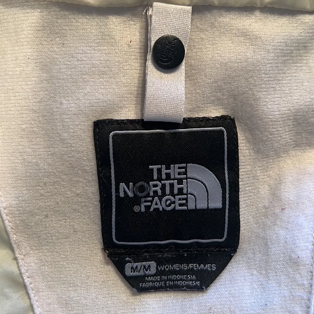 Women’s North Face two tone green raincoat jacket hood M pockets full zipper - Image 8