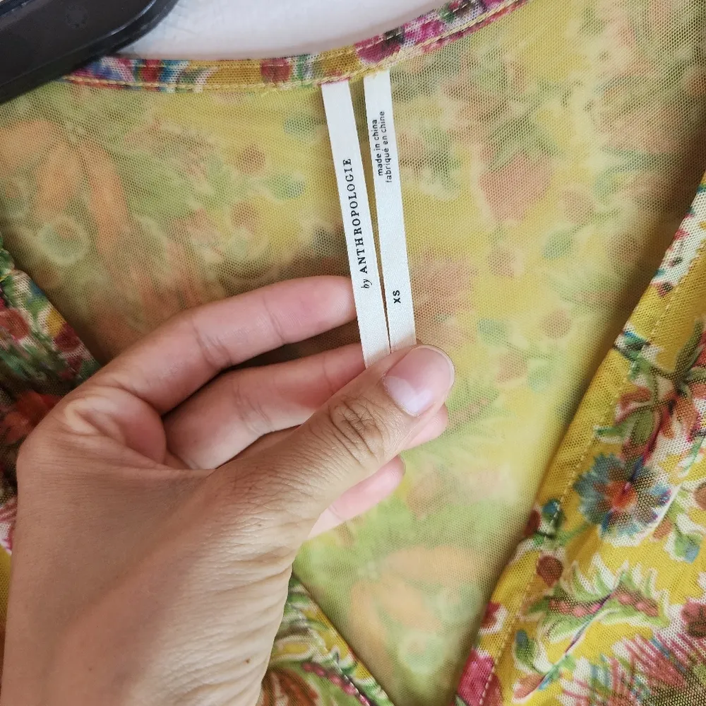 Anthropologie Gretchen V-Neck Floral Smocked Mesh Tunic Top XS Yellow Pink Boho - Image 7