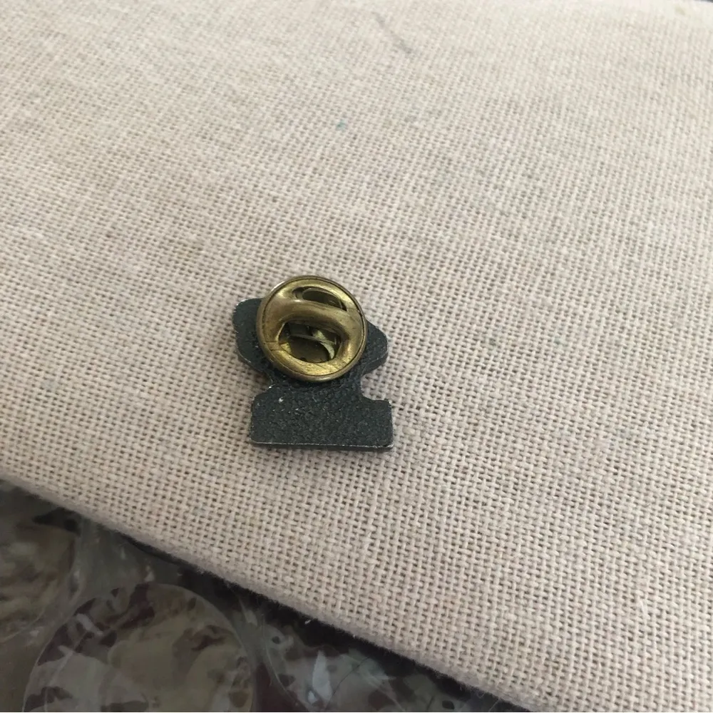 Vintage Montana Buffalo Label Pin - Image 2