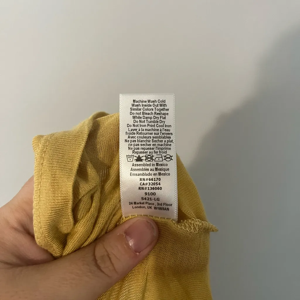 Project Social x Urban‎ Outfitters Yellow Collared Tee Size Medium - Image 4