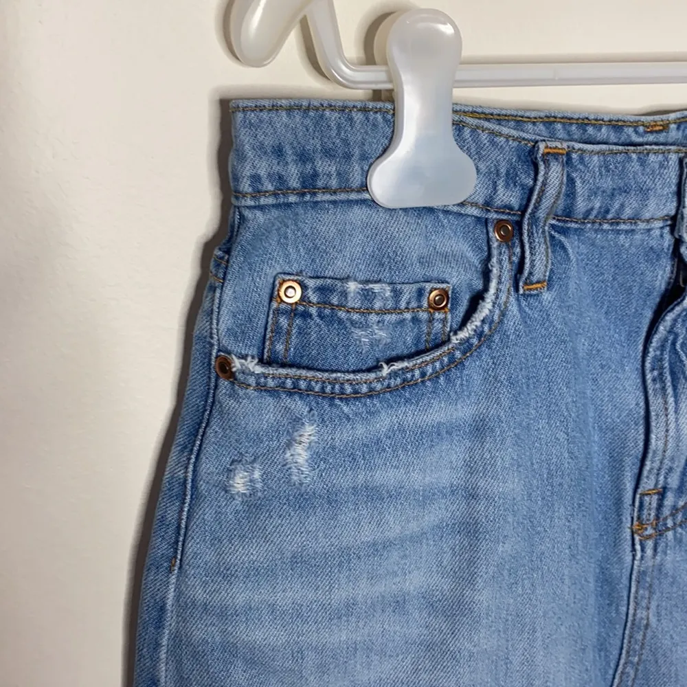 Nobody denim light wash denim skirt with fringed hem size 26 - Image 4